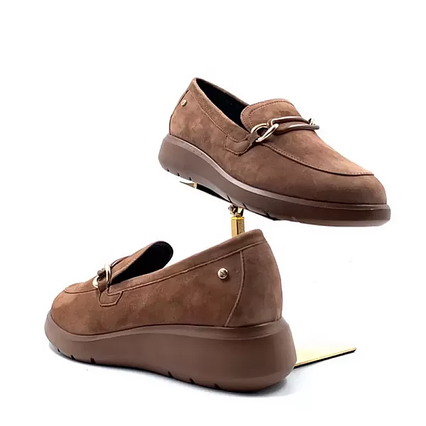 images/uploads/1731/thumb_impronte--il52530a-moka chain-cognac-gynaikeia-loafers.webp